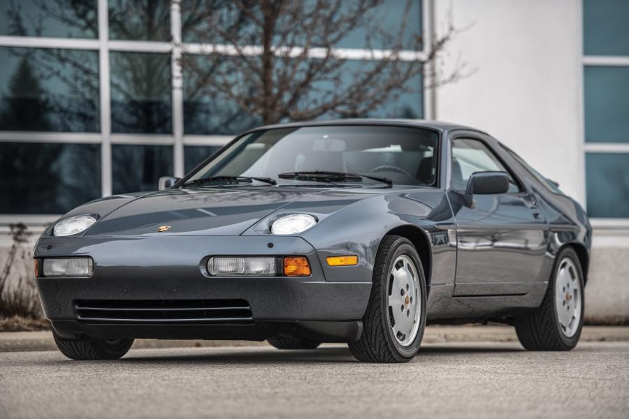  Porsche 928 S4 1988 года  (фото 7 из 70)
